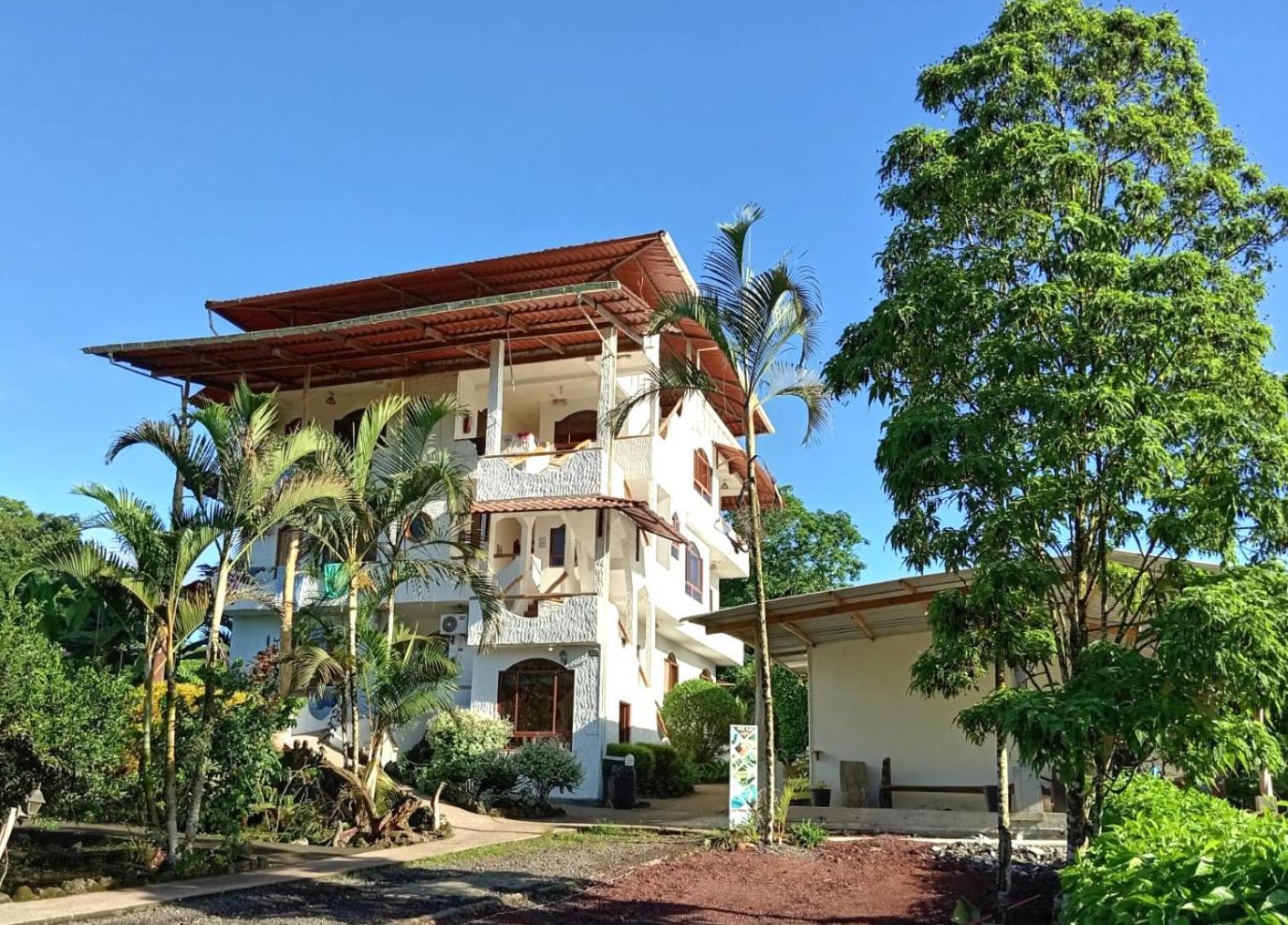 Hotel Twin Galapagos Puerto Ayora  Exterior photo